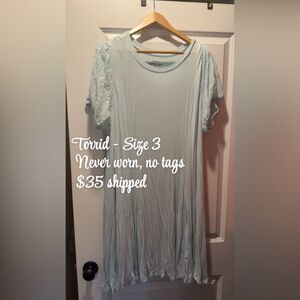 Torrid Super Soft Blue Dress Lace Sleeves Size 3